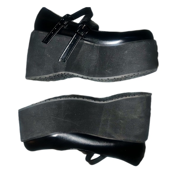 Delia’s x Dolls kill New Black Double Strap Mary Jane Platforms - Picture 10 of 11